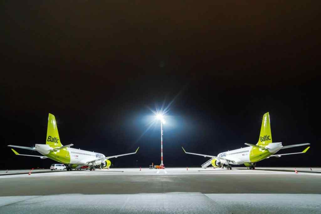 , aviation: Air Baltic has taken delivery of two more A220-300s